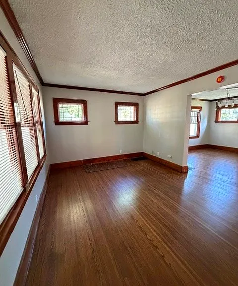 144 Devon Rd — Photo 8