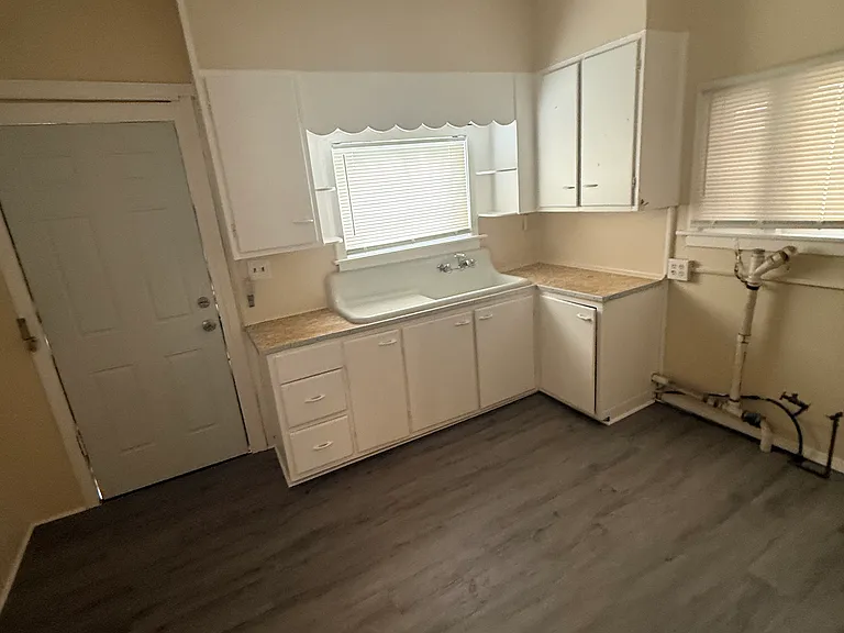 66 Auburn Ave #2 — Photo 9
