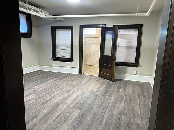 4th image of 2611 N Stowell Ave #G