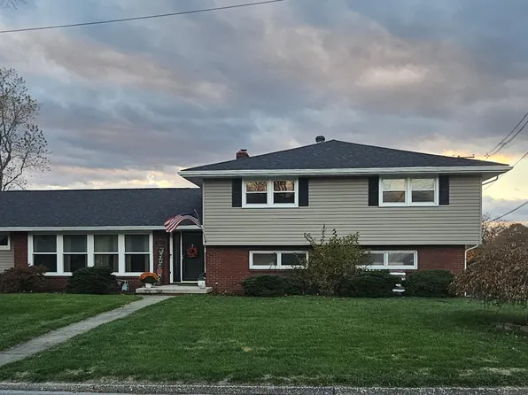 300 S Walnut St, Martinsburg, PA 16662