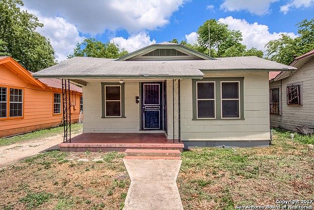 1st image of 2609 Morales St