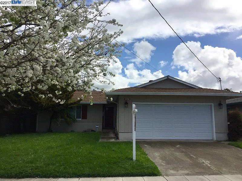 25958 Dodge Ave photo 1