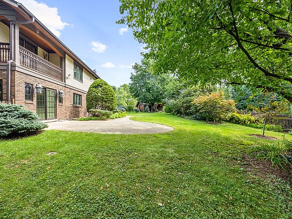 3rd image of 6342 Martin Dr