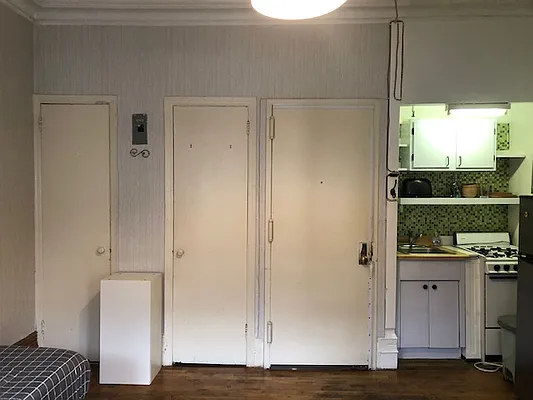 Rented by Lucien Perry | media 3