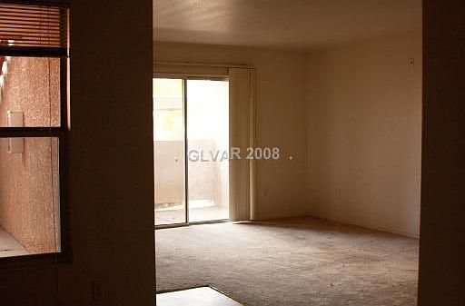 5th image of 1150 N Buffalo Dr APT 1021