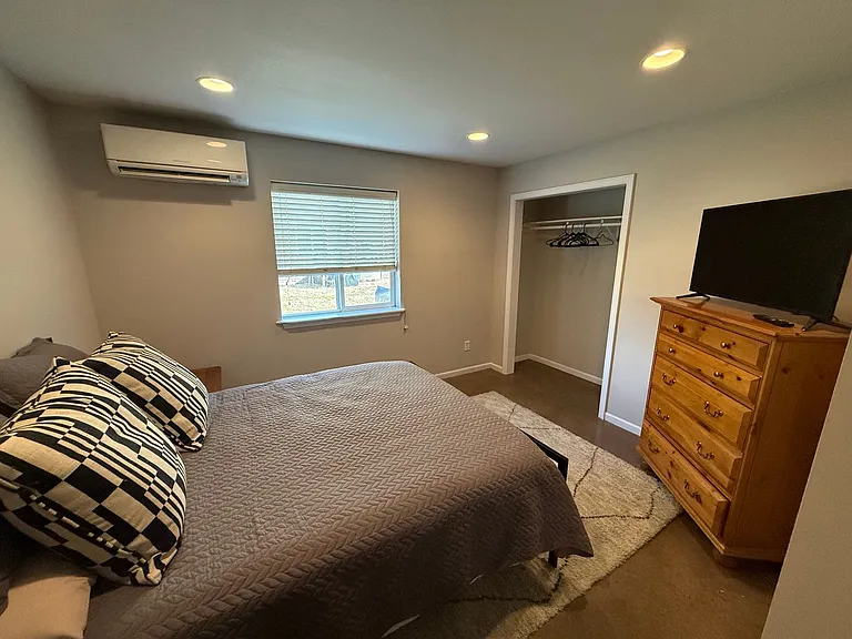 1409 Paris Rd #101 — Photo 16