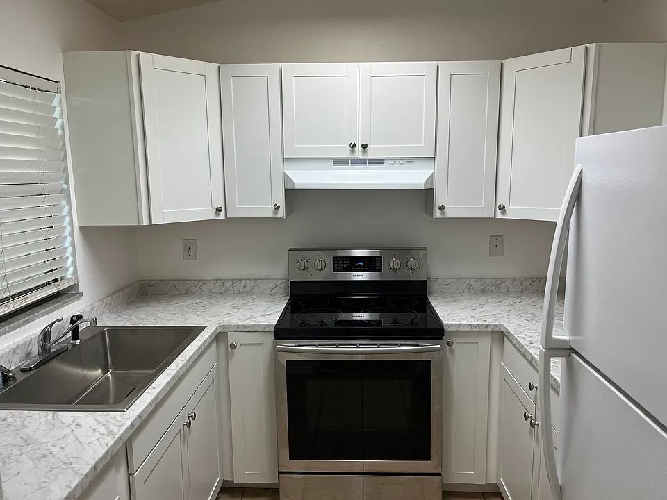 1656 Espanola Ave