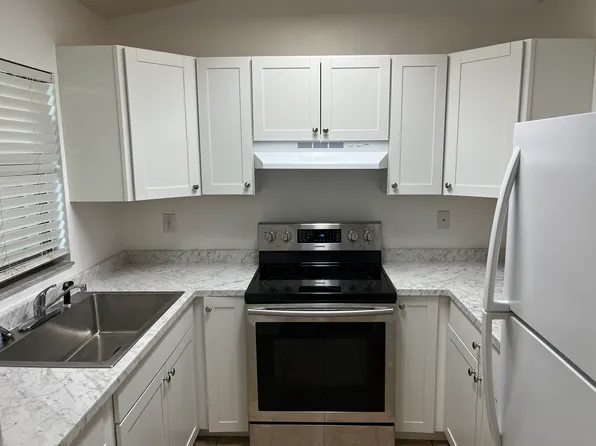 1656 Espanola Ave, Holly Hill, FL 32117