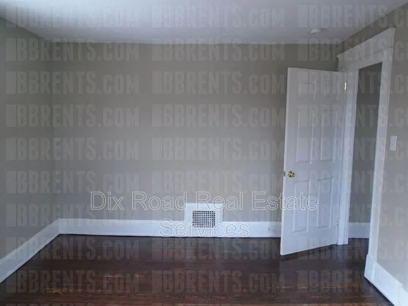 3 bed, 1.0 bath, 1152 sqft, $1,495 — Photo 4