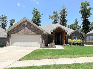 424 Windrush Point, Alexander, AR 72002