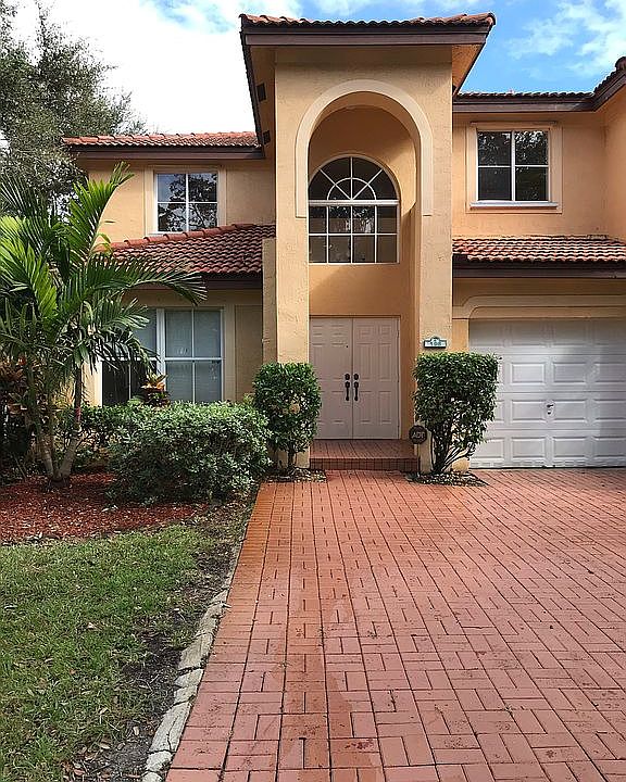 1st image of 198 Magnolia Ave