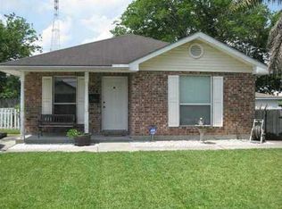 114 15th St, Bridge City, LA 70094