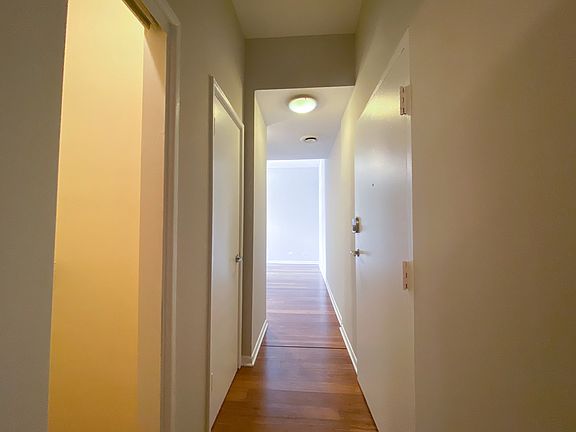 5th image of 520 W Wellington Ave #5B