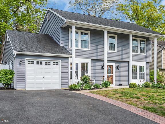 2nd image of 64 Barnegat Blvd