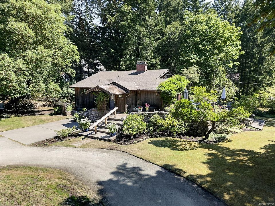 1st image of 1390 Laurel Rd