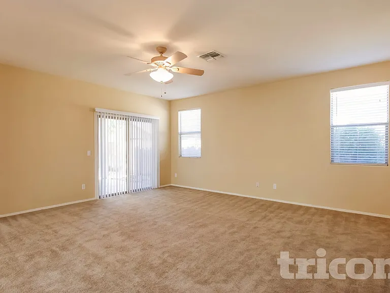 12519 W Estero Ln — Photo 2