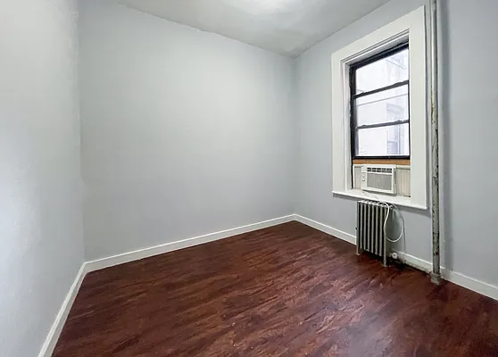 Rented by Kahen Properties | media 9