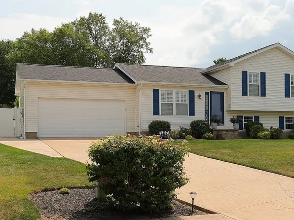 8719 Valley View Cir, Erie, PA 16509