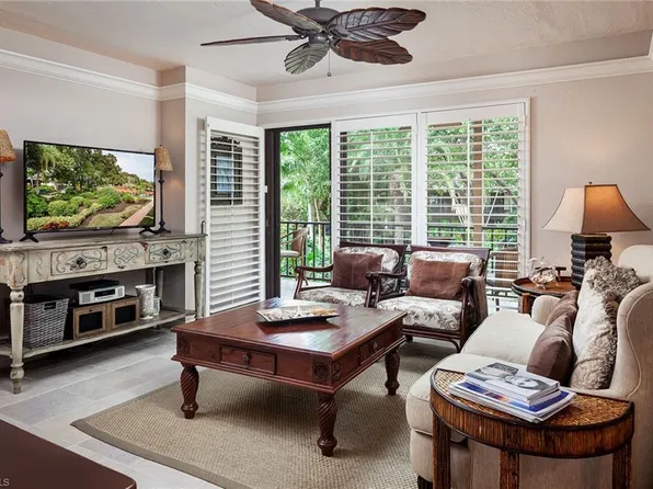 600 Neapolitan Way #231, Naples, FL 34103