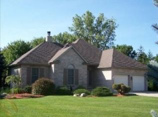 600 Alayne Ct, Brighton, MI