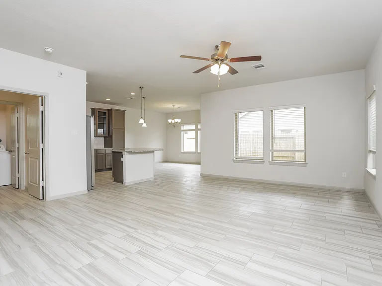 7918 Fijian Cypress Dr — Photo 4