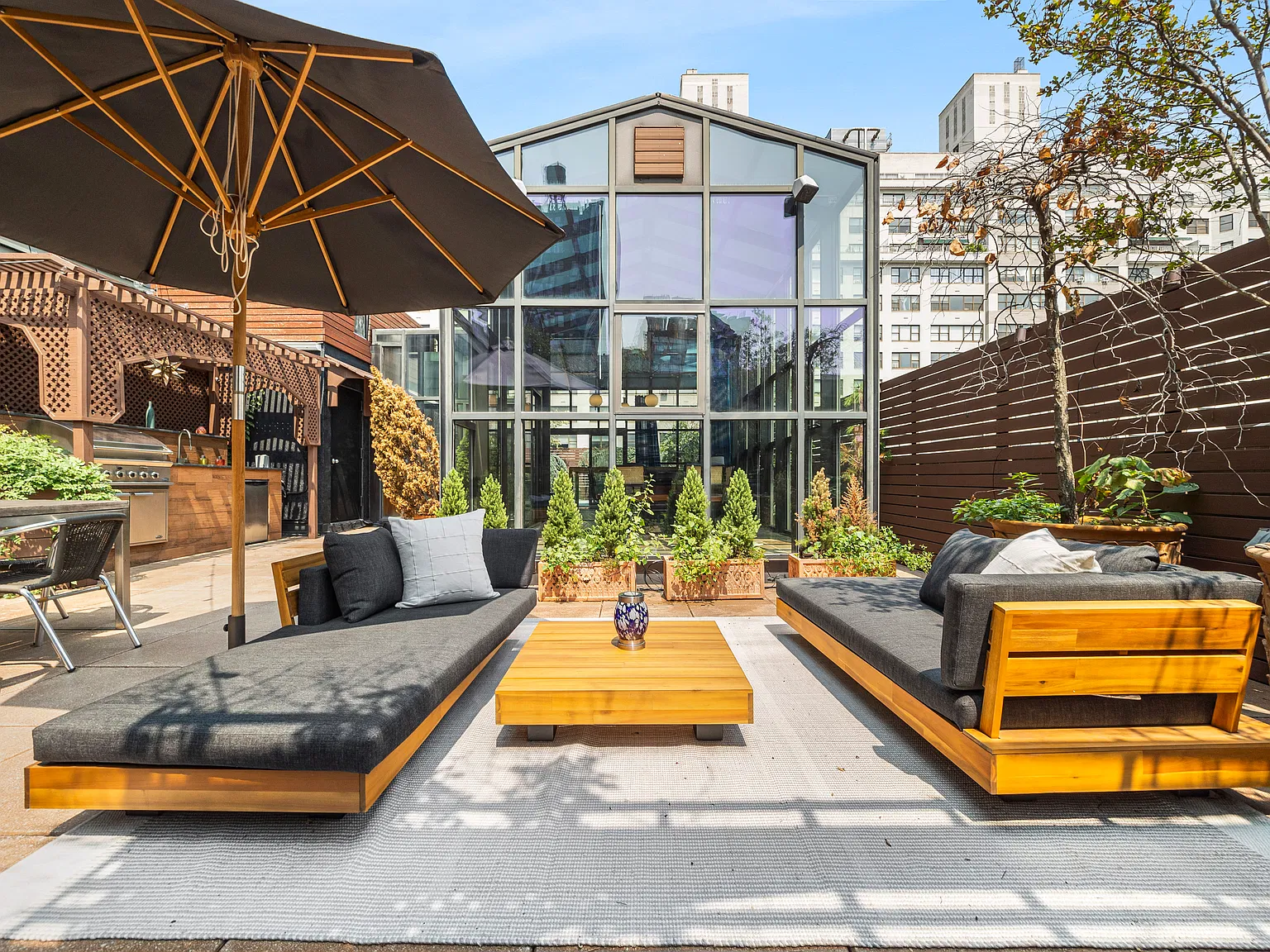 10 East 14th Street — Photo 1