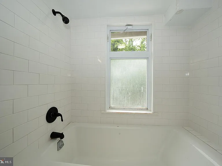 316 Locust Ave — Photo 18