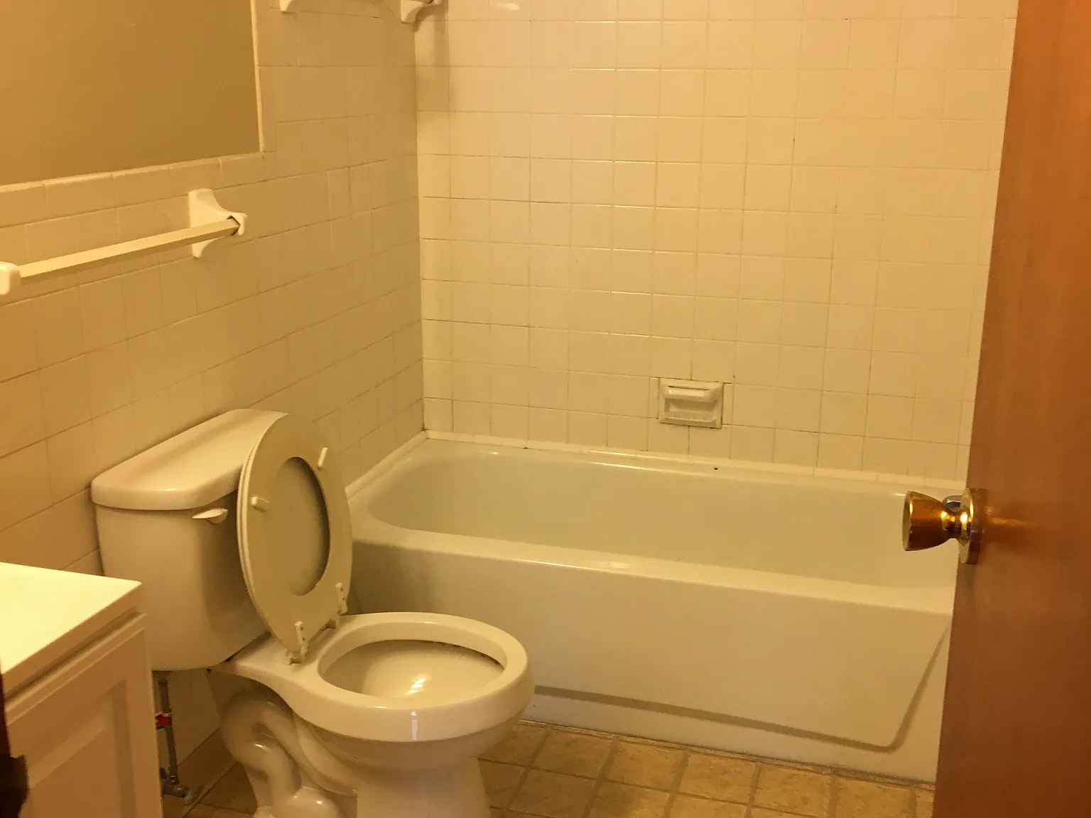 1 bed, 825 sqft, $925 — Photo 3