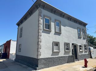 542 Miller St FLOOR 1, Perth Amboy, NJ 08861