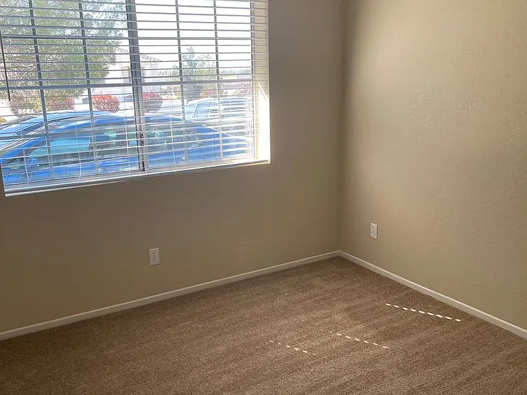 16180 Muni Rd. — Photo 16