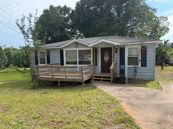 200 Summit St, Seneca, SC 29678