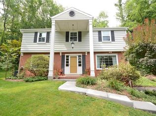 235 Foxhurst Dr, Pittsburgh, PA 15238