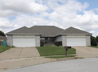 2775 W Silverleaf St, Springfield, MO 65807