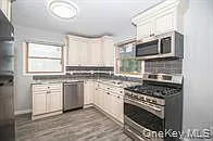 34 Woodhull Rd — Photo 3
