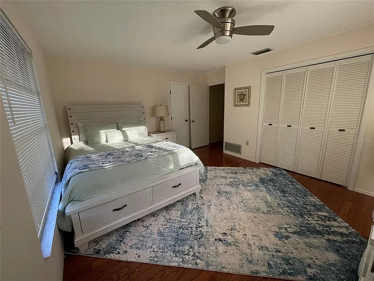 421 Waterside Ln — Photo 31
