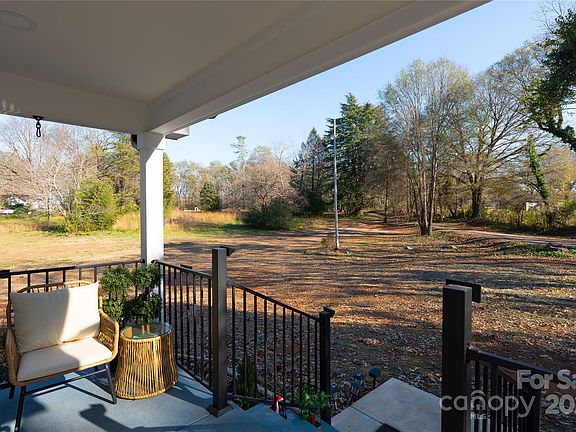 3rd image of 116 Hornets Nest Ct