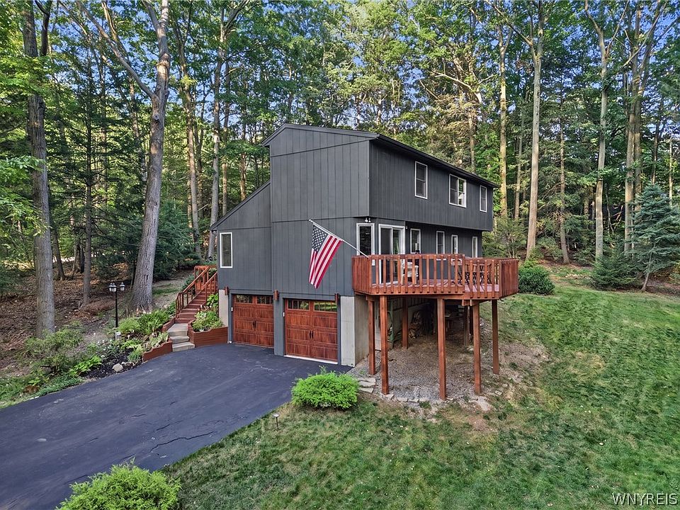 1st image of 5876 Woodlee Ct