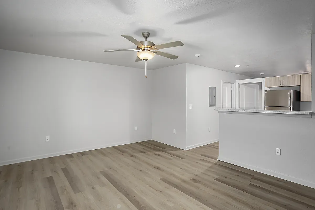 Crockett Hills Apartments — Photo 2