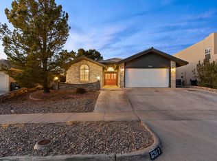 6917 Pearl Ridge Dr, El Paso, TX 79912