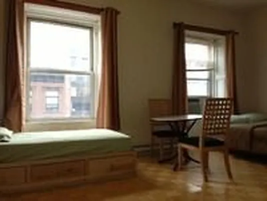 Rented by Link NY Realty | media 11