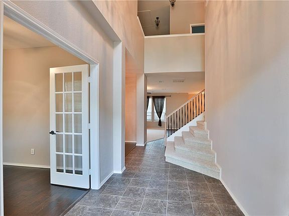 3rd image of 5849 Shetland Cir