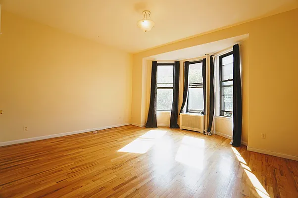 Rented by Compass | media 2