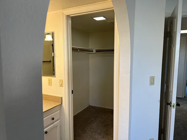 7884 E Horseshoe Ln — Photo 7