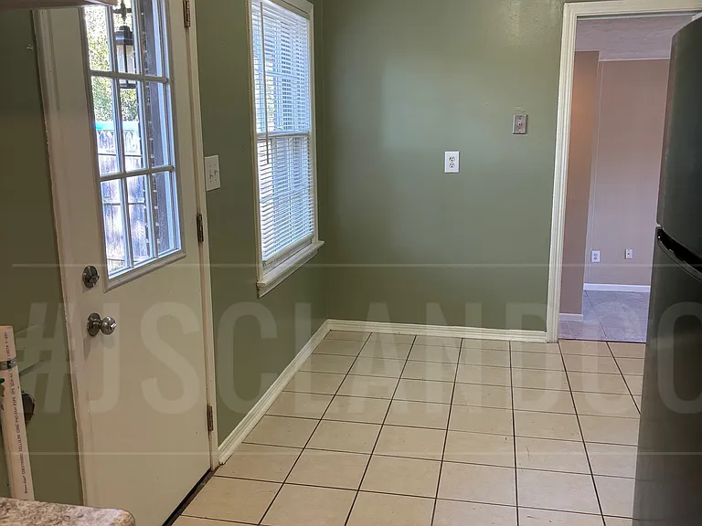 9309 Nichols Rd — Photo 8