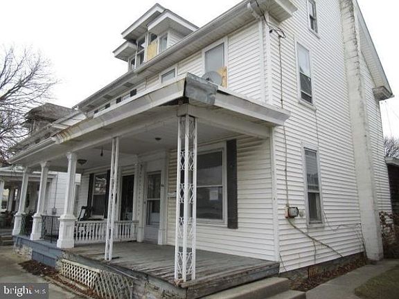 2nd image of 126 S Harrison St
