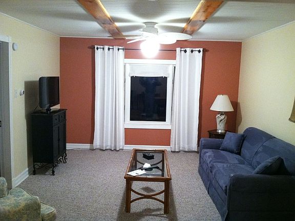 4th image of 4269 Fairview Pkwy #2