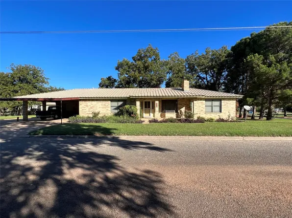 805 Thomas St, Sweetwater, TX 79556