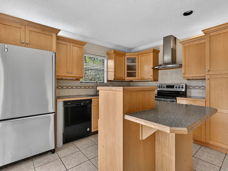 110 N Delaware Blvd #15D — Photo 19