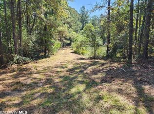 5560 Travis Rd, Brewton, AL 36426