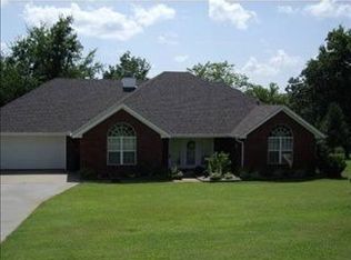 719 W Clarks Chapel Rd, Greenwood, AR 72936